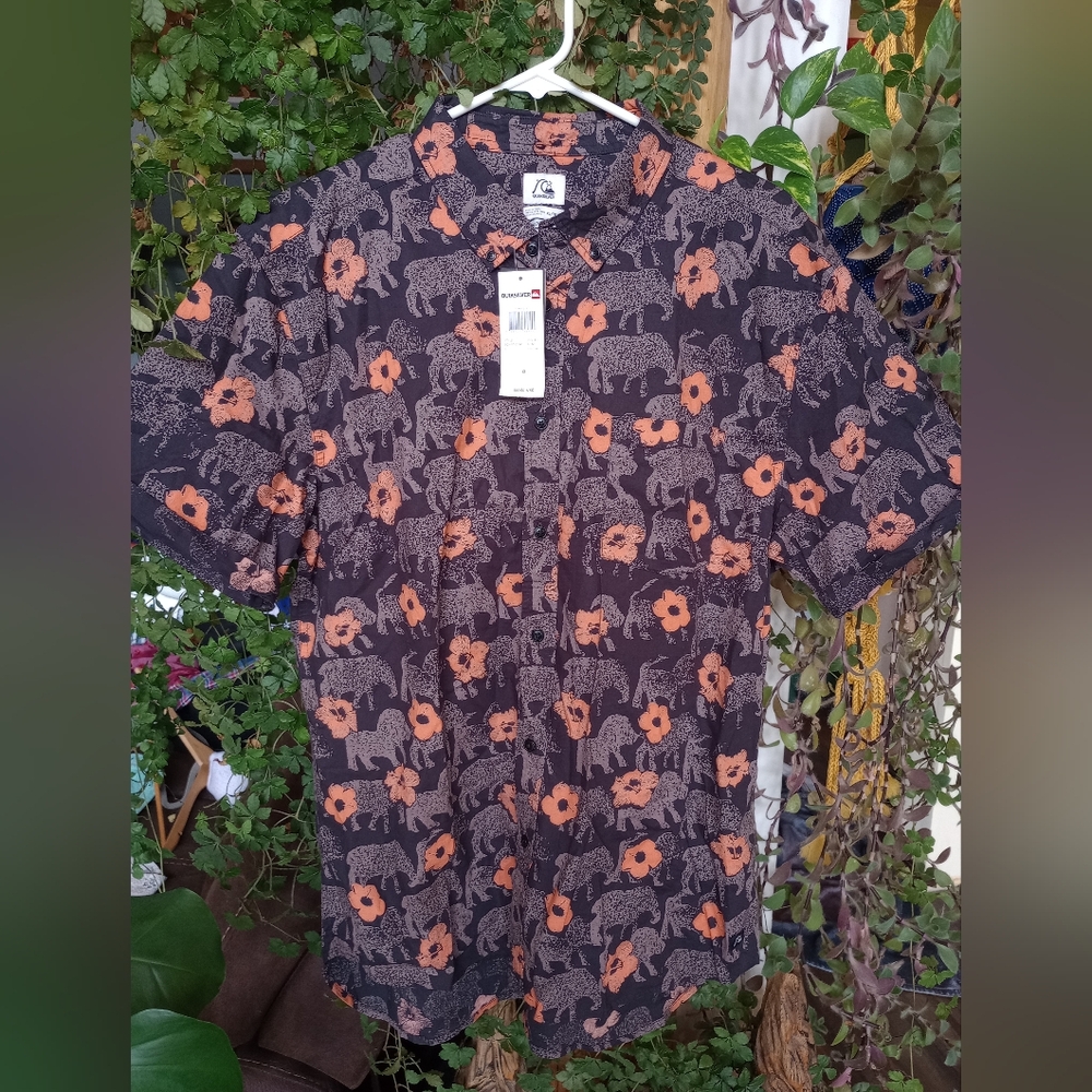 Men's Quicksilver floral button up size XL NWT